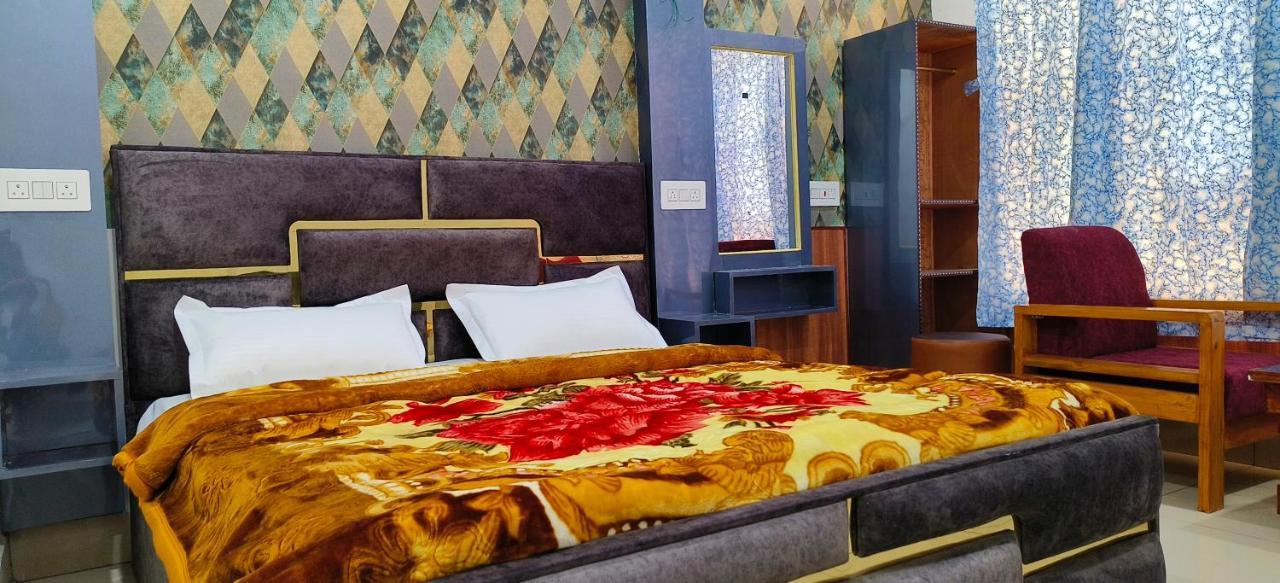 Hotel Gulmarg Residency, Kunzer Гульмарг Экстерьер фото